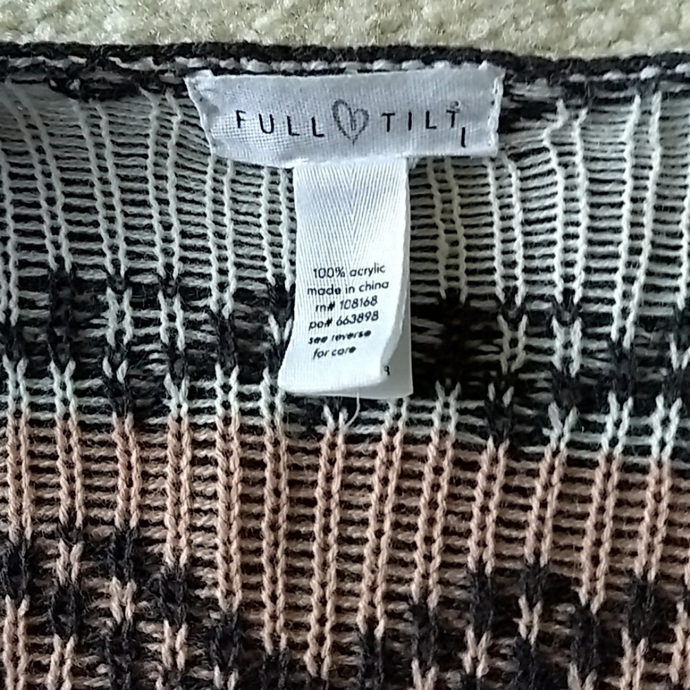 Sweater - Picture 6 of 7